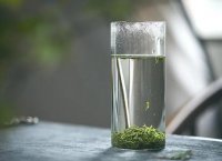中國茶葉的三大類： 綠茶、紅茶、烏龍茶