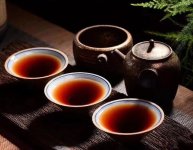 普洱生茶是當年的好還是陳年的好？
