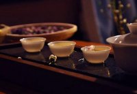 邀請(qǐng)客人來店里喝茶的句子？