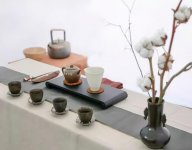 白茶清歡無別事 我在等風(fēng)也等你全詩是什么？